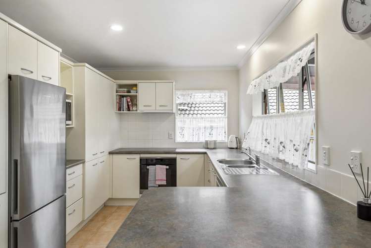 13 Phoebe Meikle Place Torbay_10