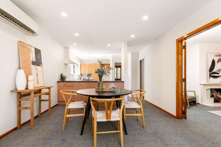 55 Woodbury Street Russley_6