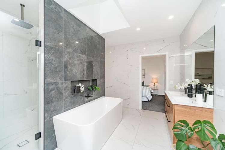 18 Vaucluse Heights Fitzherbert_29