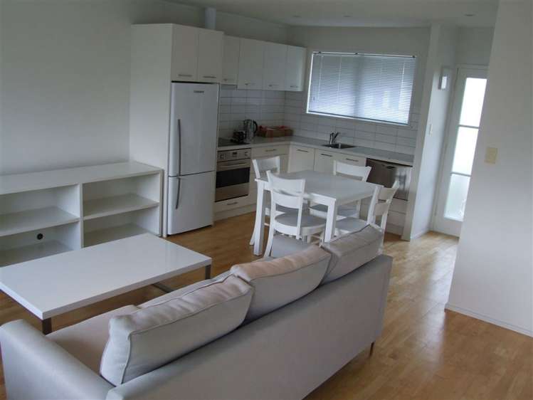 3/179 Victoria Road Devonport_2