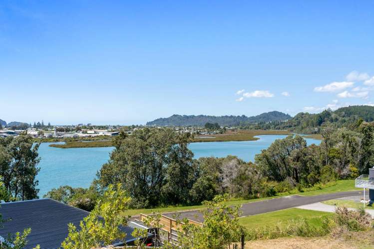 6/135 Waireka Place Whangamata_24