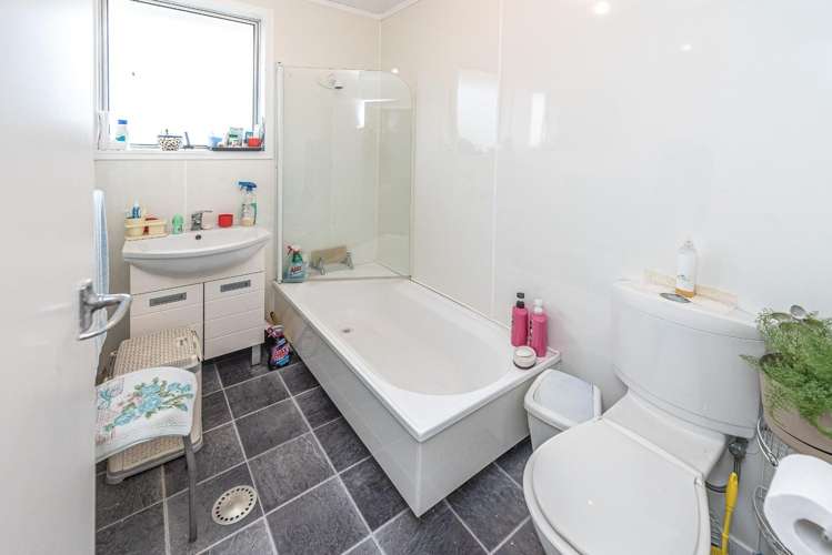  50 Hendersons Line Marton_4