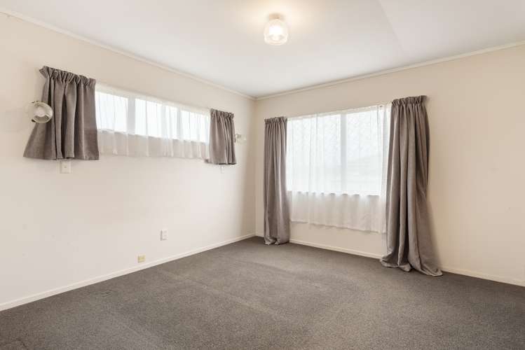 35c Emmett Street Greerton_9