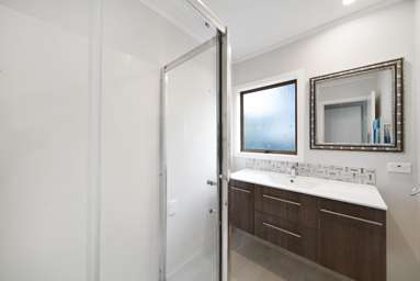 8 Chrisarda Place_4
