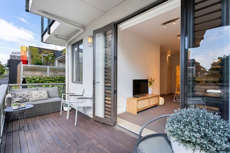 1b/10 Crummer Road Grey Lynn_14