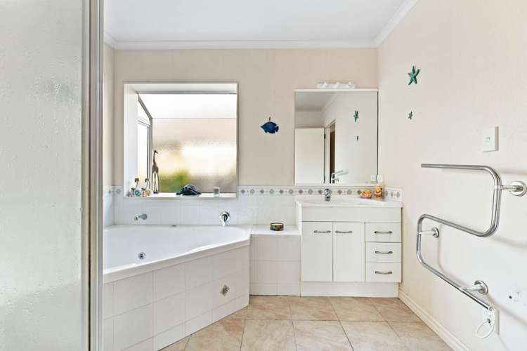 145 Evans Road Papamoa_12