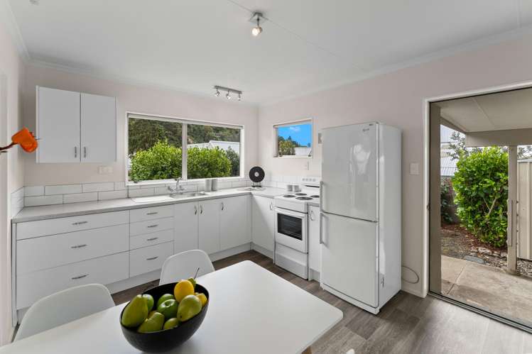 16 Hillside Lane The Brook_8