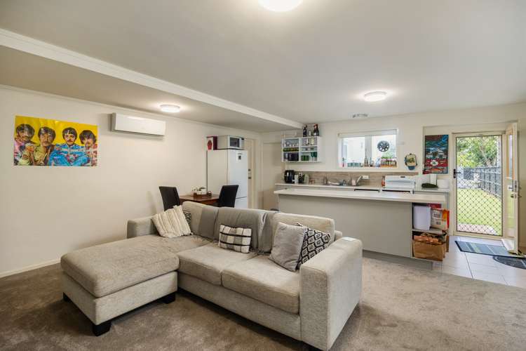 2a Summit Drive Mount Albert_15