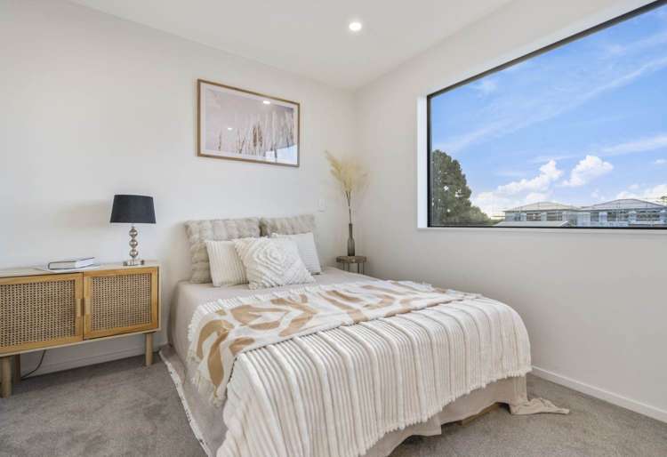 8/16 Binsted Road New Lynn_10