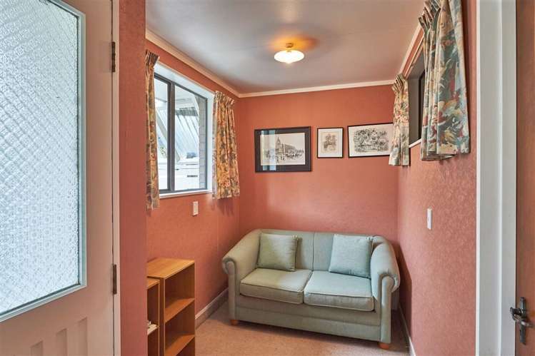 311c Fitzherbert Avenue West End_9