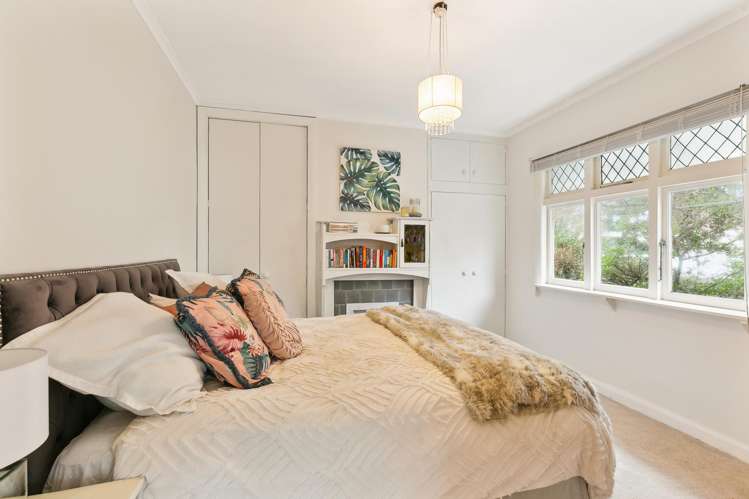 159 Queens Drive Lyall Bay_14