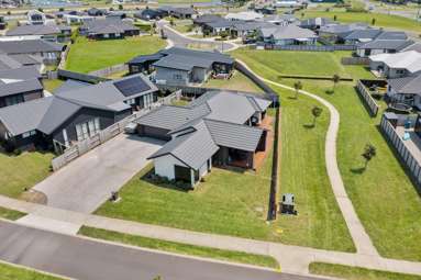 19 Ngaroma Crescent_3