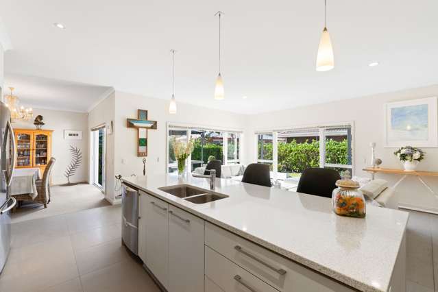 8 Kensington Drive Orewa_4