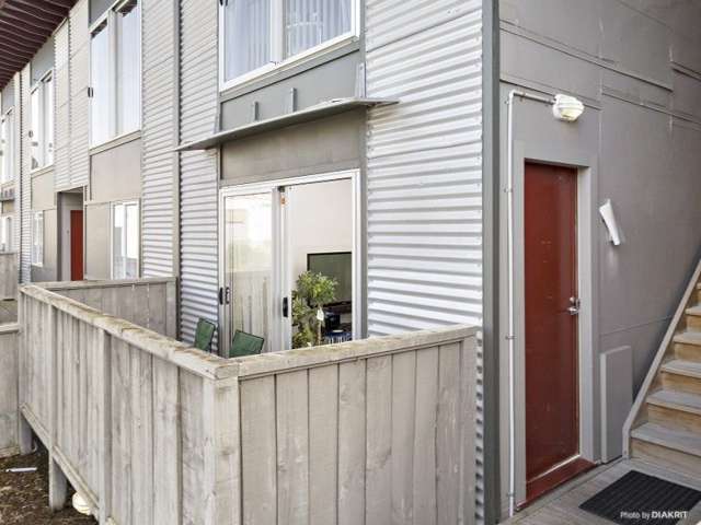 9/3 Kelvin Grove Te Aro_2