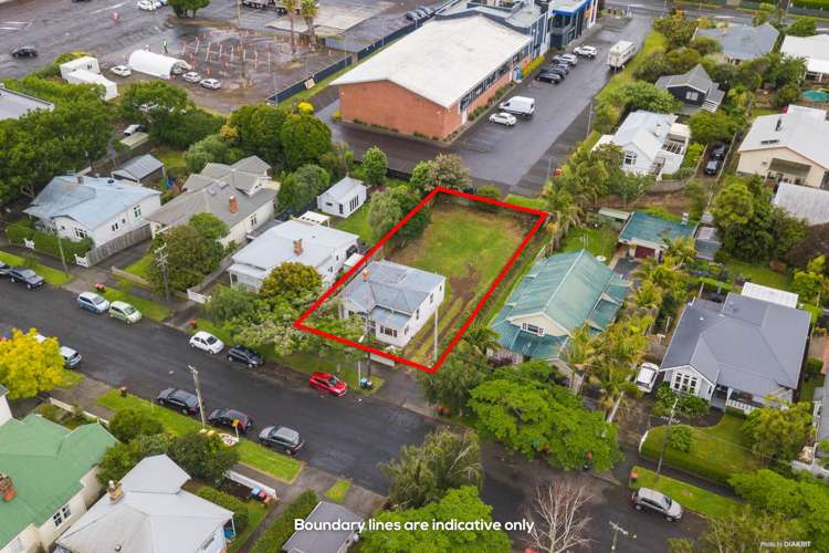 22 Rocklands Avenue Mount Eden_10