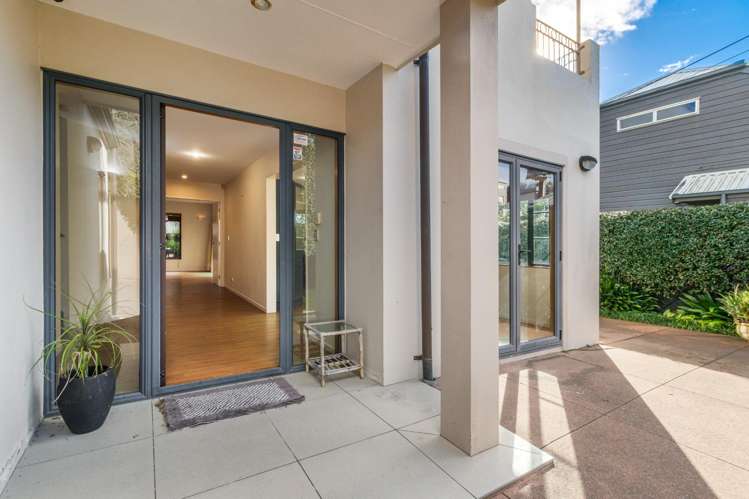 1/28 Comins Crescent 1725_2