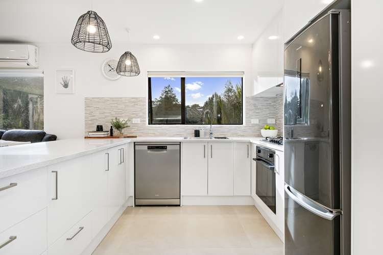 2/14 Windy Ridge Road Glenfield_5