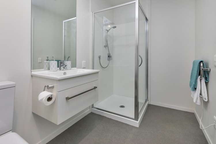 1011/20 Mccrae Way New Lynn_5