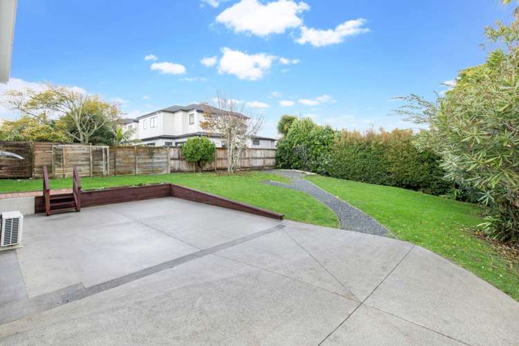 2/2 Pine Terrace Howick_15