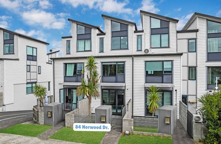 84 Norwood Drive Flat Bush_25