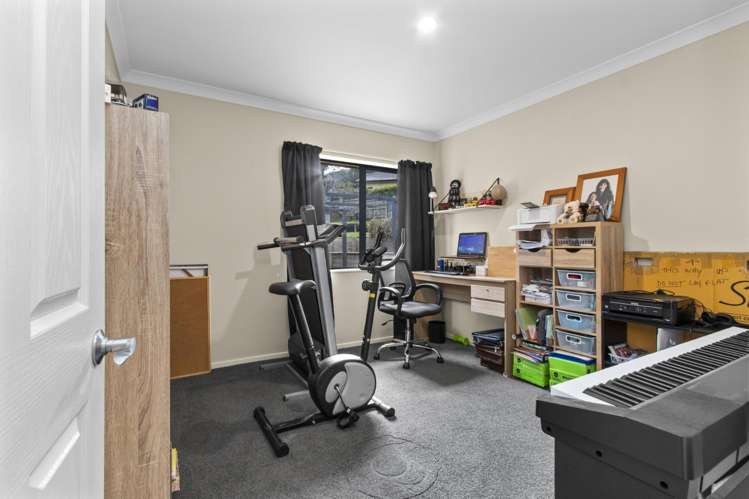 24 Roderick Place 2612_12