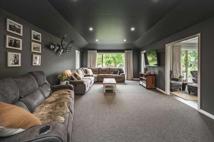 211 Bangor Road Darfield_5