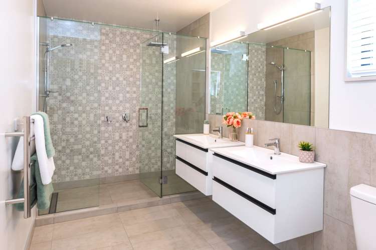 22 Kingsbridge Drive Burwood_12