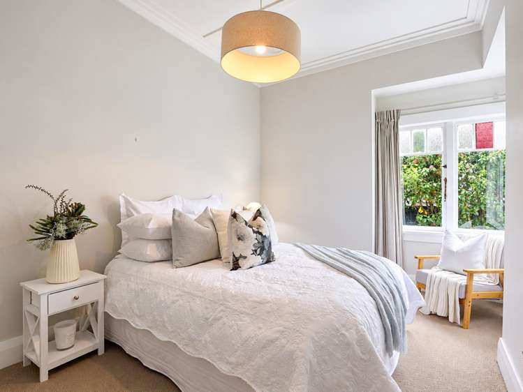 4 Bond Street Hamilton East_21