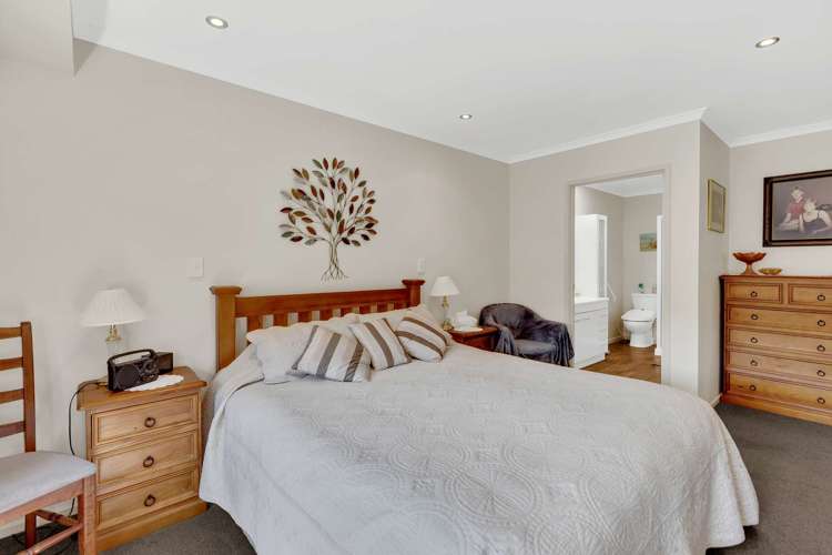 2/36 Caversham Road Springvale_17