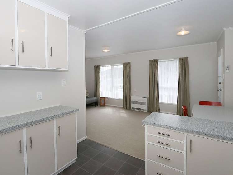 20b Main Road Raglan_1