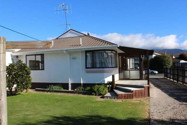 12 Feary Crescent Takaka_3