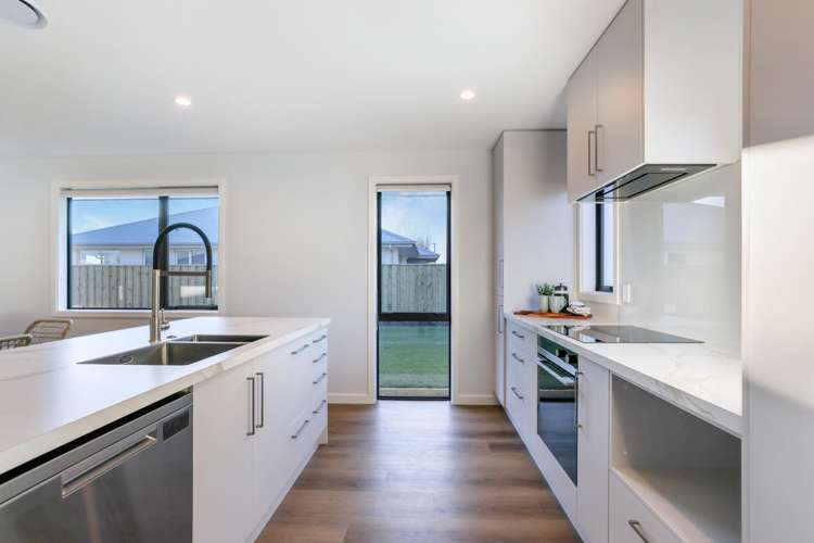 245 Racecourse Road Allenton_3