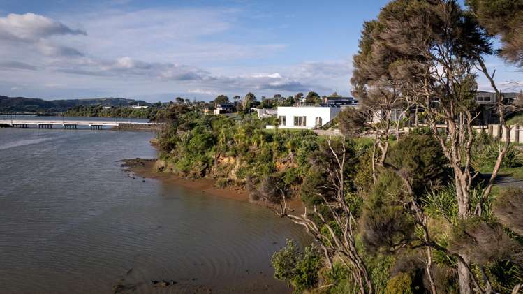 16 Rangitahi Road Raglan_34