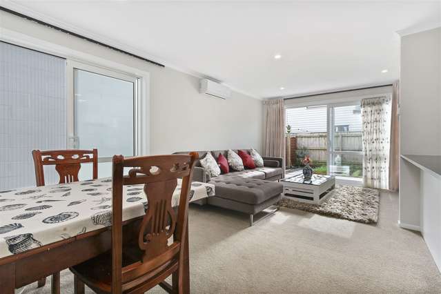 68 Arrowsmith Drive Flat Bush_4