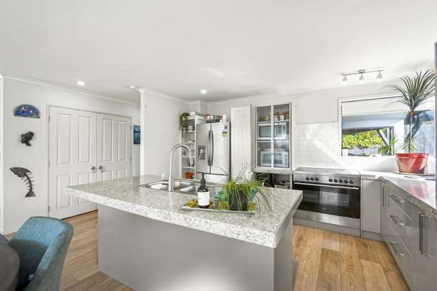 3/1013 Beach Road Torbay_3