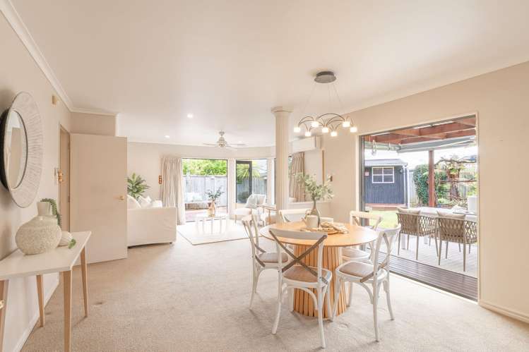 34 Bahamas Key Papamoa_0