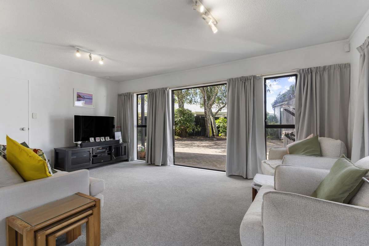 201 Carnoustie Drive_3