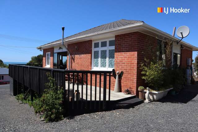 12 Frances Street Taieri Mouth_2