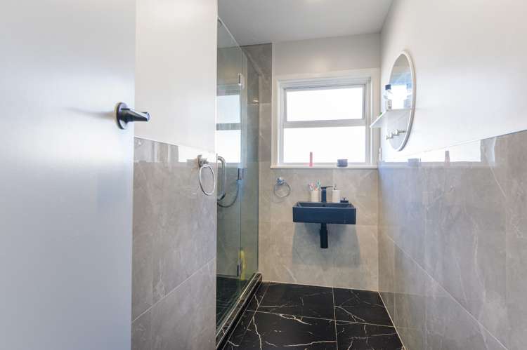 9 Longburn Road Henderson_10