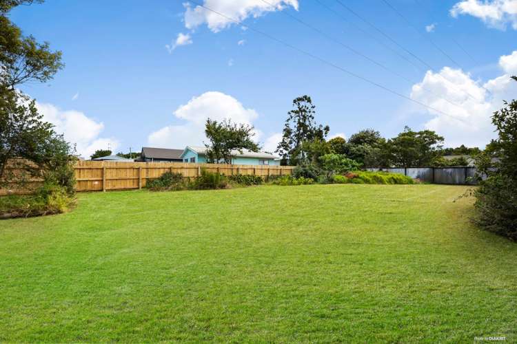 74 Roberts Road Te Atatu South_10