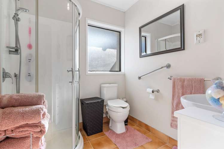 6 Booker Place Manurewa_9