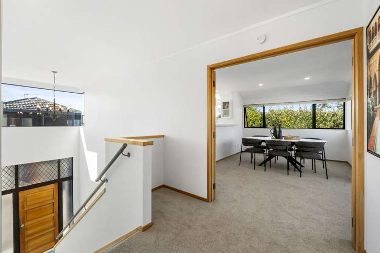2/14 Raleigh Road Northcote_12