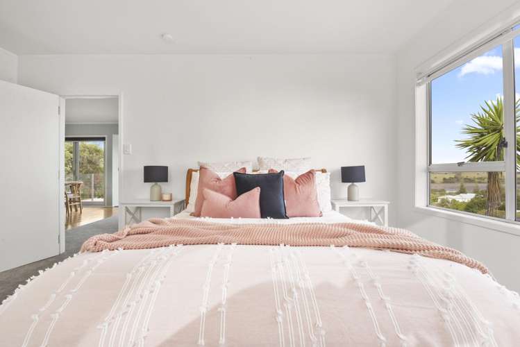 9 Everard Avenue Army Bay_17