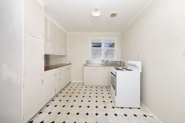 41 Nile Road Kelston_9