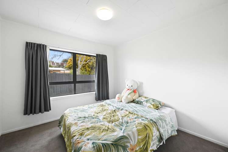 59 Resthill Crescent Glenview_16