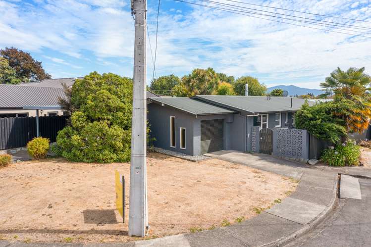 7 Houghton Crescent Redwoodtown_17