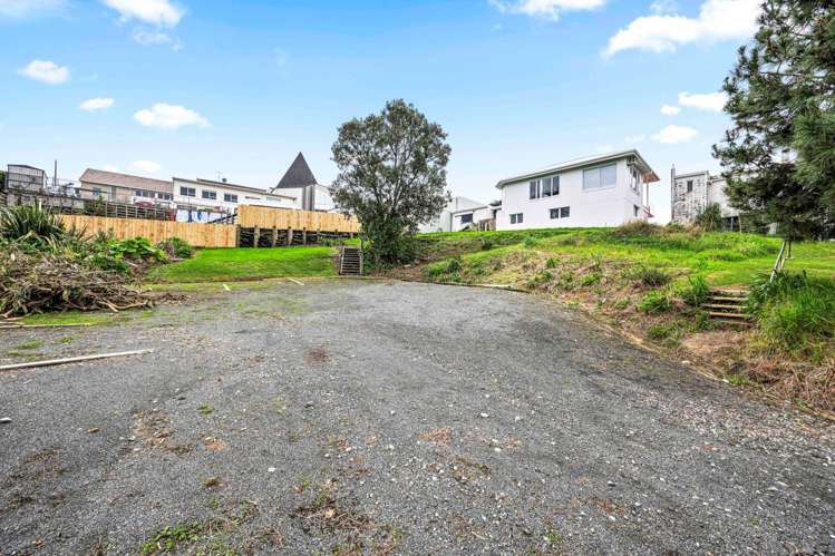 739 & 747F Whangaparaoa Road Stanmore Bay_14