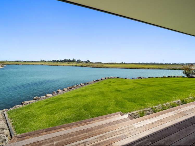 25 Bridgewater Quay Lake Hood_34