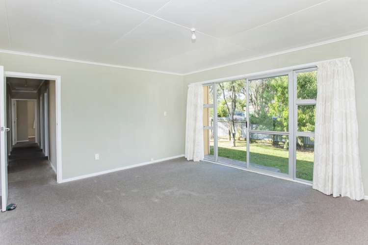 18 Library Road Te Karaka_9