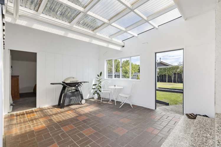 282 Tremaine Avenue Takaro_21